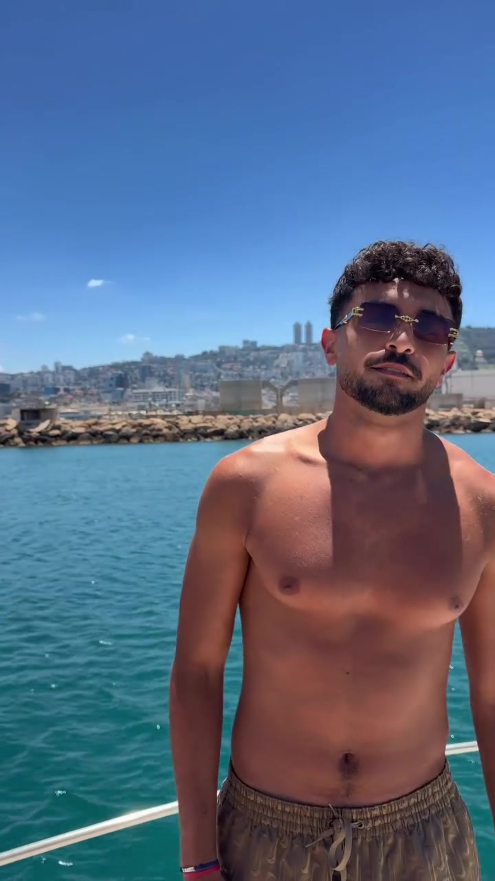 How’s your summer? ⛱️☀️
With ASIANA, it’s on another level. 🌍💙

صيفكم أحلى مع ASIANA 😎☀️
خ