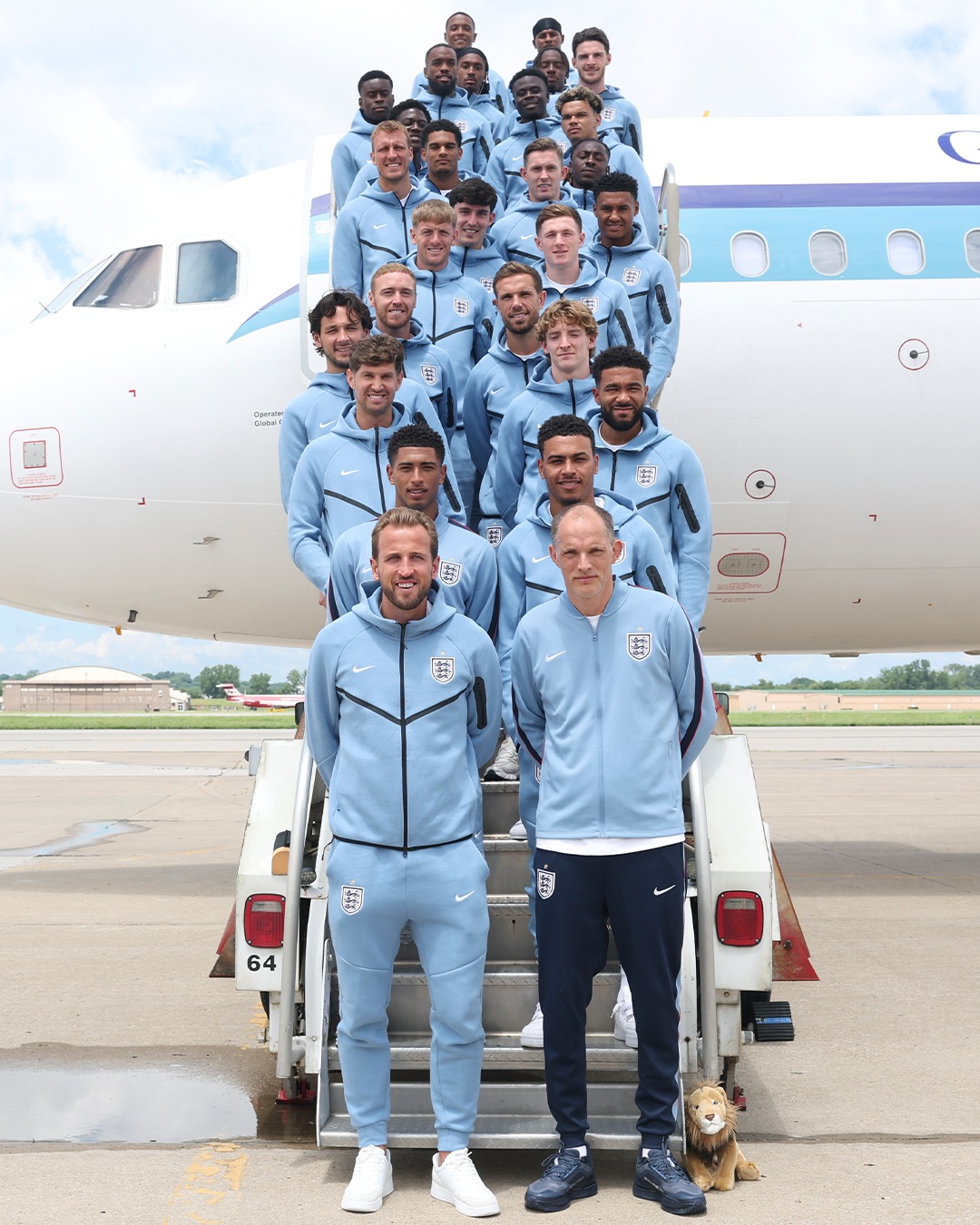 Our Three Lions have landed 🦁 #FIFAWorldCup mode 🔛View all 2,198 comments