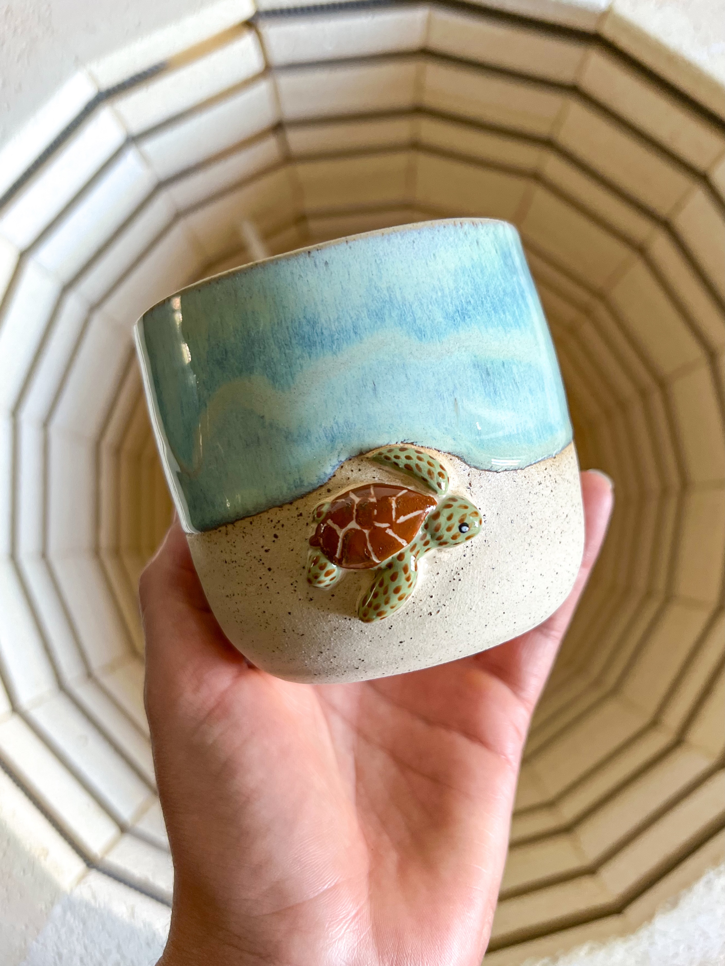 Les petites tortues qui seront dispos jeudi sur la boutique 🐢💙 (J’aime…