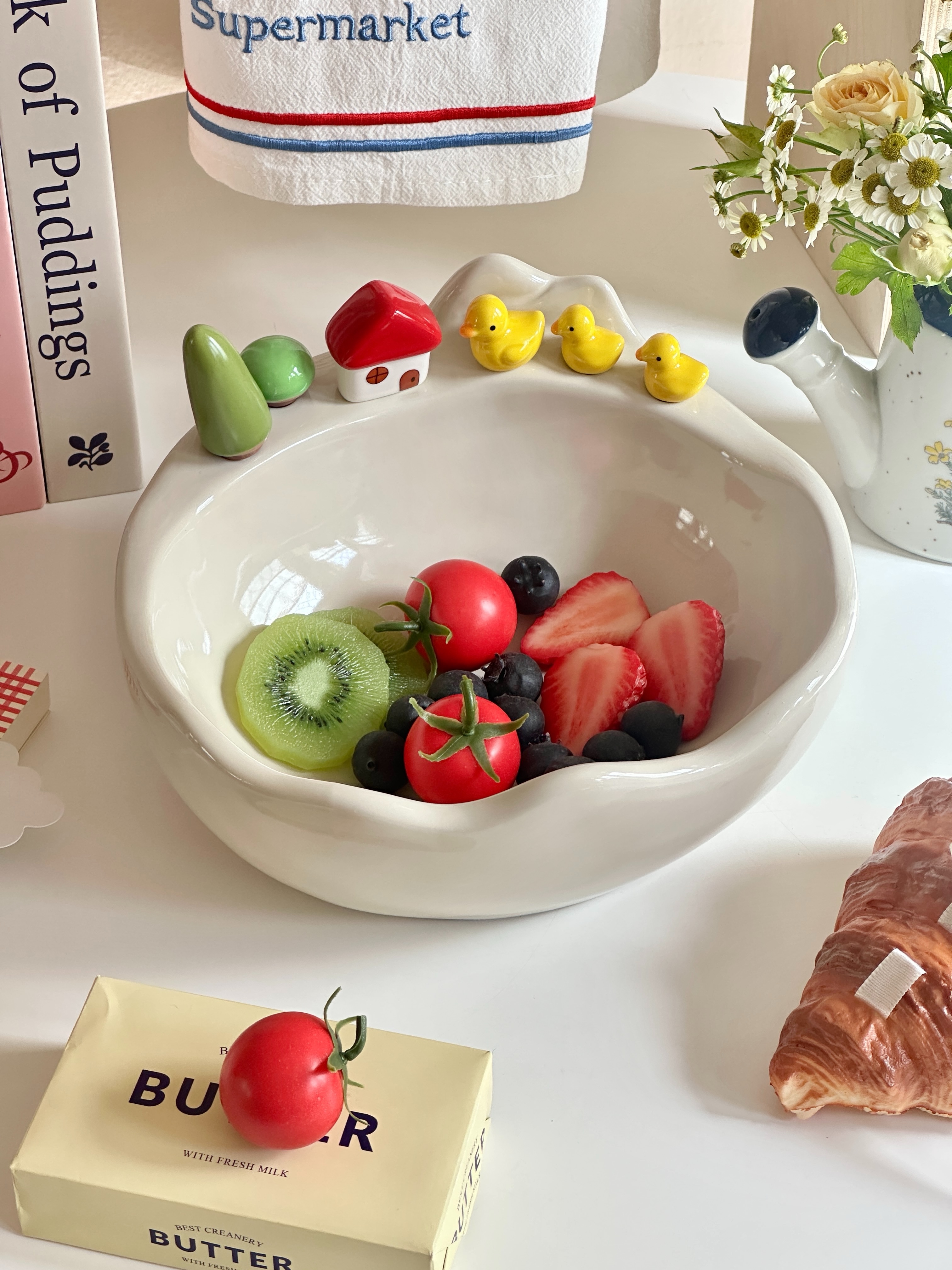 🌳𝚂𝚘𝚕𝚍🌳 Little Village Fruit Bowl 〰️ ชามเซรามิกพร้อมส้อมจิ้มผลไม้ดีไซน์น่ารัก ที่ใช้เป็นของตกแต่งขอบชามได้ในตัว มีทั้งหมด 6 ชิ้น (ต้นไม้…